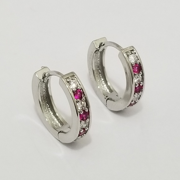 Gorgeous Hoop Earrings - Picture 1 of 4
